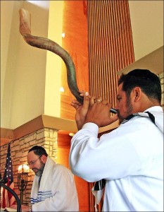 Rabbi Frank Joseph and Fernando Russek (with shofar)