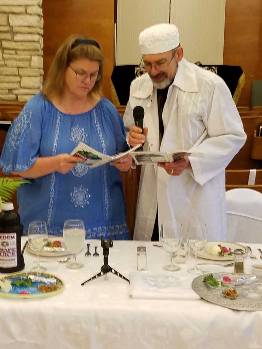 Rabbi and Mrs Joseph - Haggadah